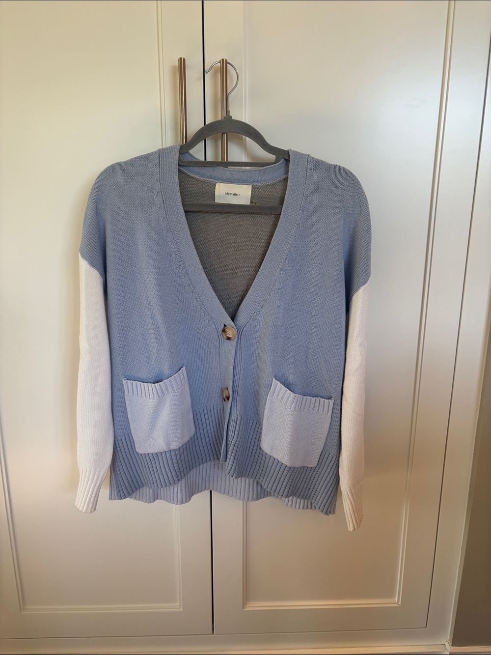 Two-Tone Light Blue and White V-Neck Button Cardigan